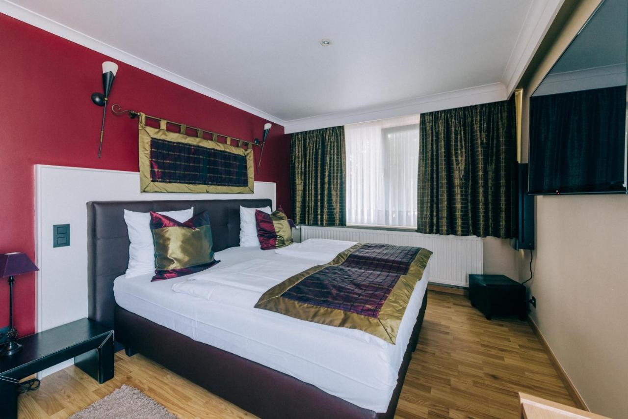 נינובה Hotel De Kalvaar מראה חיצוני תמונה